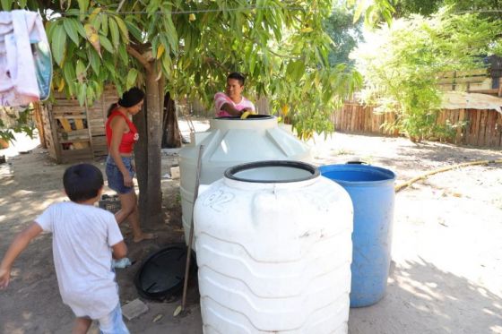 En las comunidades originarias de Tartagal se refuerza la distribución de agua