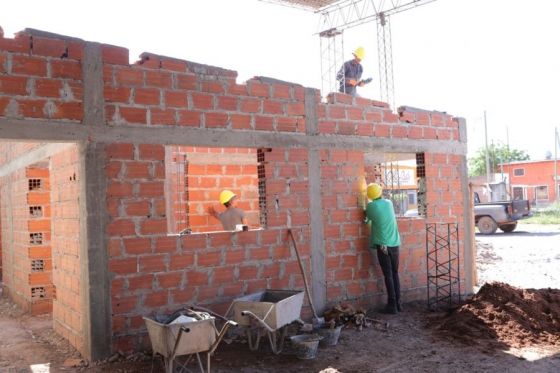 Realizan obras para terminar la construcción de un edificio cultural en General Pizarro