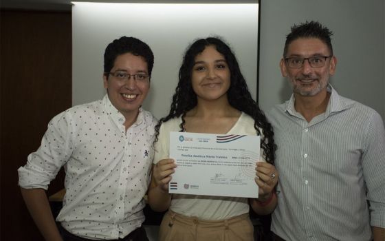 La UPATecO entregó certificados del curso de Diseño Gráfico