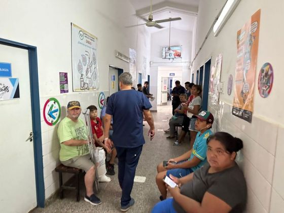 El ministro Mangione supervisó los servicios de salud del departamento Orán