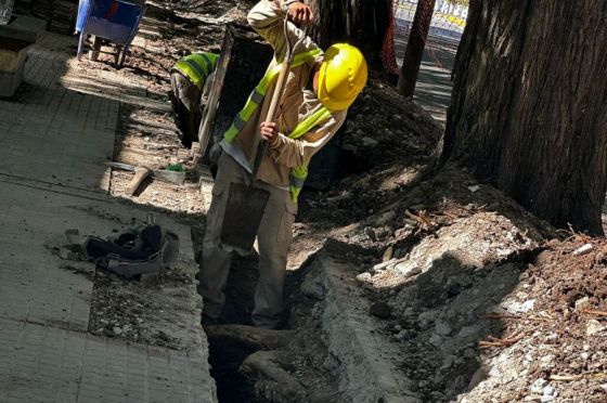 El Gobierno ejecuta la obra de recambio de cañerías de agua en el micro y macrocentro