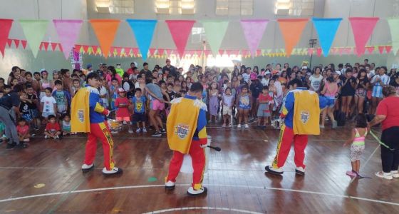 La colonia de vacaciones tuvo una jornada con música, juegos y mucha diversión