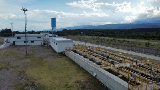 Autoridades del Gobierno recorrieron la planta potabilizadora de Campo Alegre, que ya produce al 30% de su capacidad