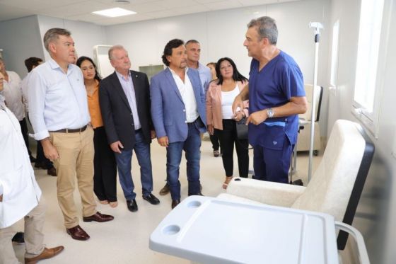 Sáenz inauguró el Centro Modular Sanitario de Orán.