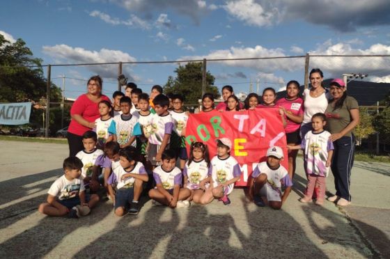 Campeones del torneo Cebollitas recibieron sus premios en la zona Este de la ciudad de Salta