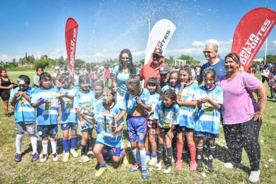 Gran cierre del torneo Cebollitas con la entrega de premios a los campeones interzonales