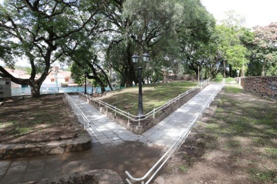 Obras en el monumento a Güemes en la capital.