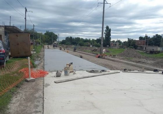 Realizan obra de pavimentación en el barrio San Rafael de San Lorenzo