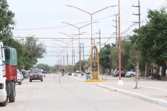 Inauguraron obras de alumbrado, saneamiento y agua en Joaquín V. González