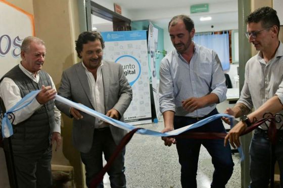 Upateco: Sáenz inauguró un nuevo espacio de capacitación tecnológica en Chicoana