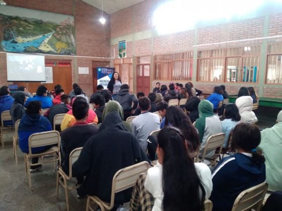 Intenso trabajo preventivo de la Agencia Antidrogas en Isla de Cañas