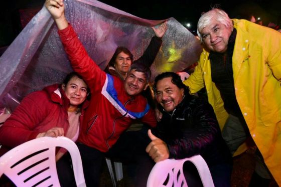 El gobernador Sáenz compartió con el pueblo de Pichanal el cierre del Festi San Jorge