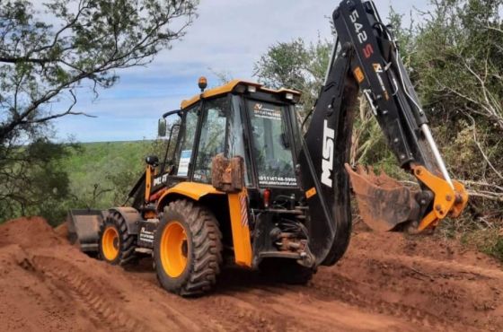 En Pichanal se hicieron tareas de reparación y mantenimiento de 56 kilómetros de caminos rurales