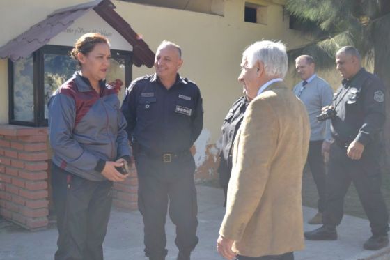 El Ministro de Seguridad y Justicia presenció entrenamientos con canes adiestrados para operativos policiales