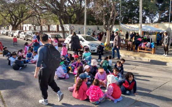 Se realizó una feria de artesanías en el hospital Miguel Ragone