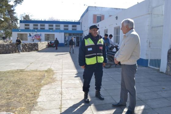 Domínguez supervisa el operativo Policial dispuesto para la jornada electoral.