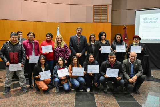 Elaboradores de alimentos y bebidas salteños podrán capacitarse para fortalecer sus emprendimientos