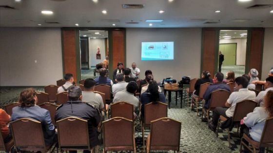 Trabajadores del sector hotelero fueron capacitados sobre conducción segura de motocicletas