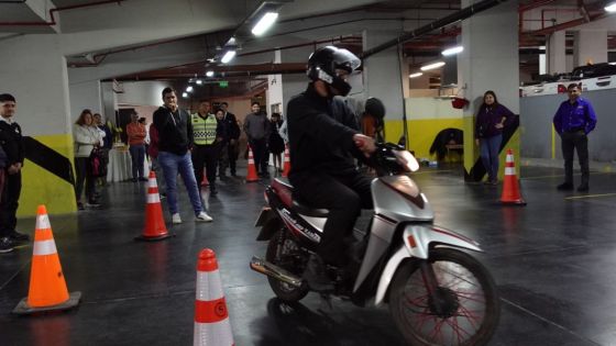 Trabajadores del sector hotelero fueron capacitados sobre conducción segura de motocicletas