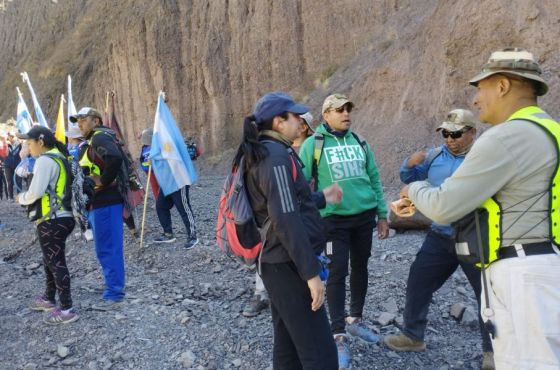 Penitenciarios brindan asistencia y acompañamiento a los peregrinos de Brealito