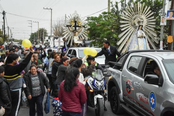 Paso de las imágenes peregrinas.