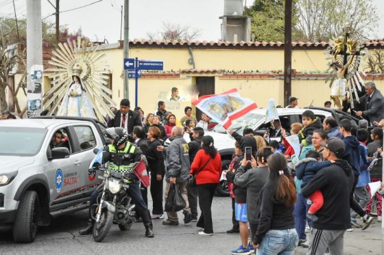 Paso de las imágenes peregrinas.