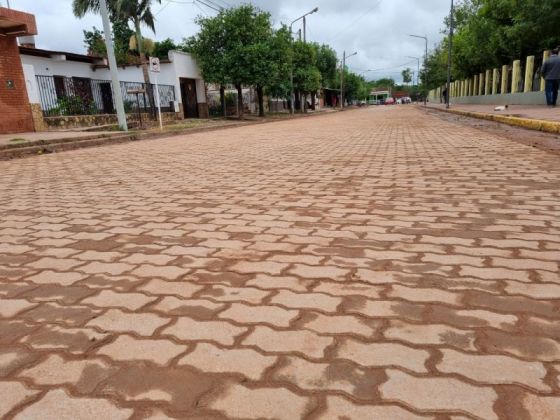 El vicegobernador Marocco recorrió obras en Apolinario Saravia.