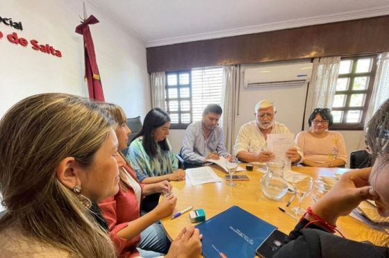 Apertura de sobres para obras tempranas en el barrio San José de San Lorenzo