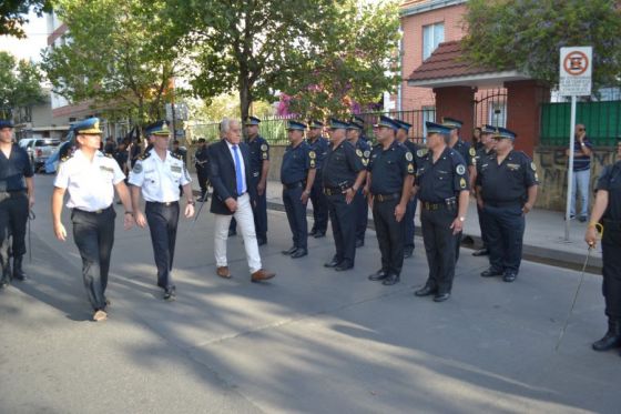 El ministro Domínguez participó del acto por el 202° aniversario de creación de la Policía Federal Argentina