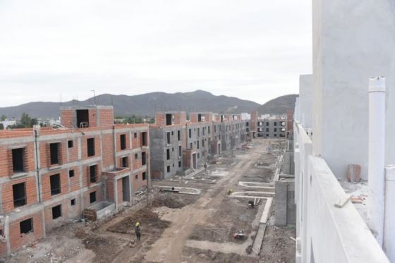 En Capital avanzan dos grandes urbanizaciones con 1284 viviendas: Sáenz recorrió las obras