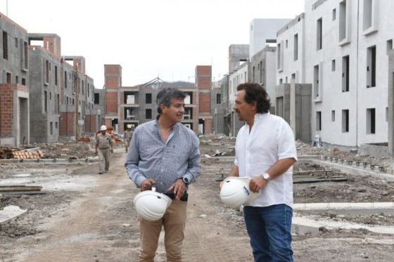 En Capital avanzan dos grandes urbanizaciones con 1284 viviendas: Sáenz recorrió las obras