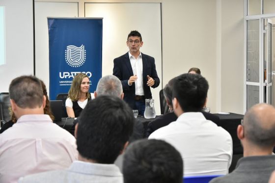 Talentos salteños expusieron su experiencia a estudiantes de Upateco y empresas salteñas