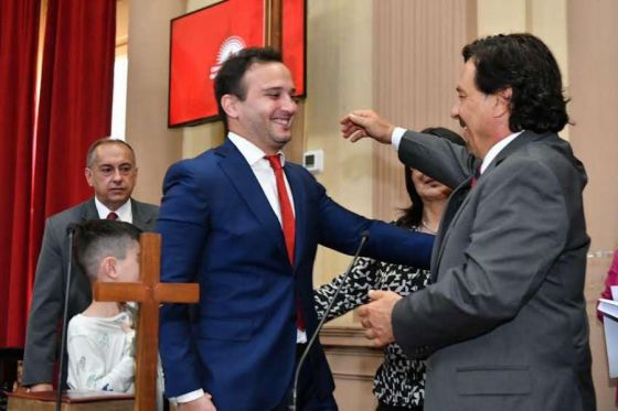 Gustavo Sáenz acompañó la asunción de los diputados provinciales