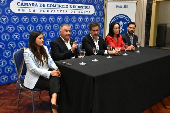 Gobierno y Cámara de Comercio lanzaron la promoción  “Un Diciembre a Toda Fiesta” 