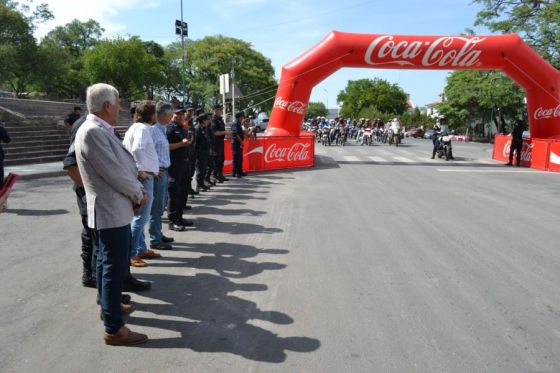 Entrega de recursos operativos en la Jornada Preventiva de Seguridad Vial para motociclistas