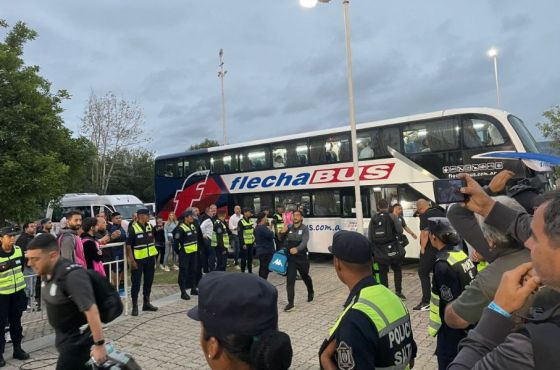 La Policía brindó seguridad a más de 9 mil simpatizantes por el partido de Racing Club y Rosario Central