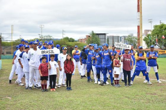 Comenzó en Salta el Sudamericano U18 de Béisbol