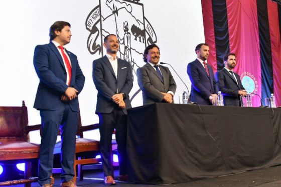 El gobernadores Sáenz participó en la asunción del nuevo intendente de Salta