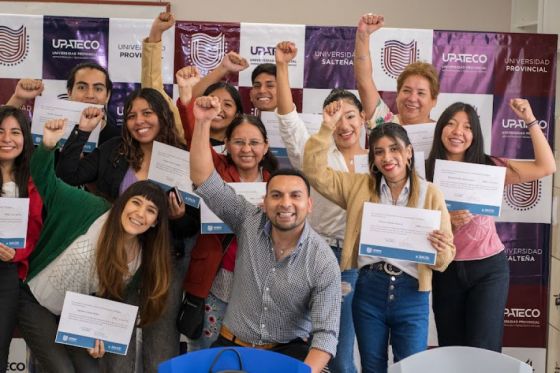 La UPATecO entregó certificados de cursos de formación para el trabajo