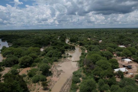 El ministro Mimessi recorrió las obras de contención de ríos en Santa Victoria Este