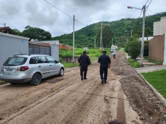 Se reforzó con presencia policial permanente el servicio de seguridad en barrio Los Profesionales