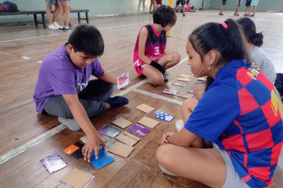 Más de 700 niñas y niños entre los 4 y 14 años disfrutan de las actividades deportivas y recreativas planificadas por el área social de la Secretaría de Deportes