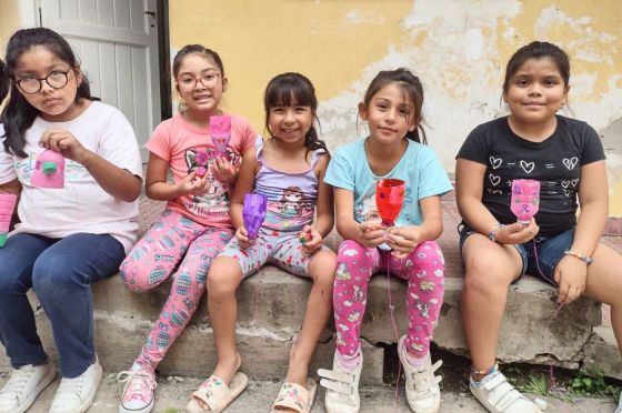 Más de 700 niñas y niños entre los 4 y 14 años disfrutan de las actividades deportivas y recreativas planificadas por el área social de la Secretaría de Deportes