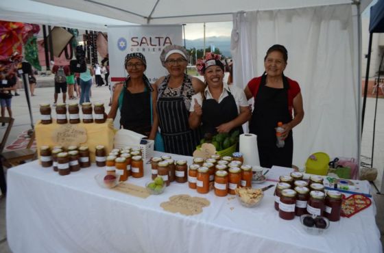 Emprendedores de La Casona se sumaron a la iniciativa de la Feria en Parque Sur