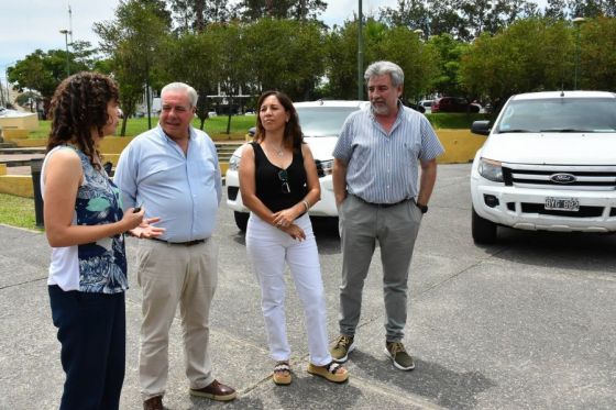 Con una nueva entrega de vehículos, se continúa recuperando el parque automotor provincial