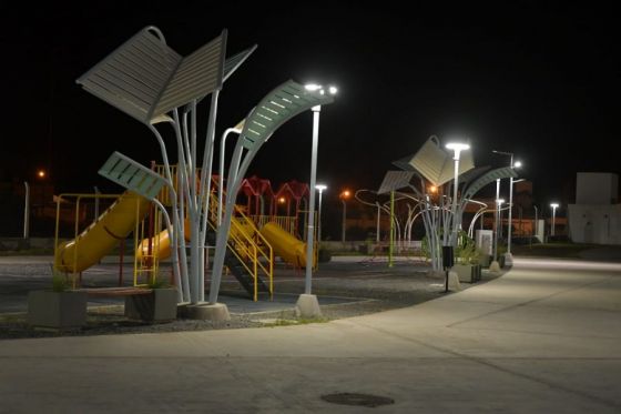 Prueba de iluminación en el nuevo parque urbano de la ciudad de Salta