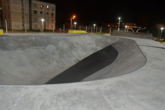 Prueba de iluminación en el nuevo parque urbano de la ciudad de Salta