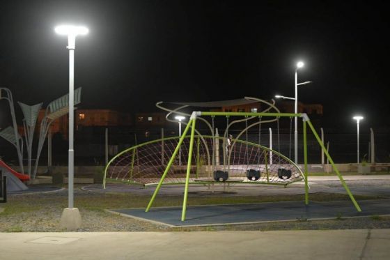 Prueba de iluminación en el nuevo parque urbano de la ciudad de Salta