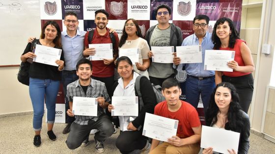 Upateco entregó certificados a los alumnos que completaron su trayecto formativo.