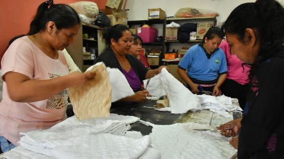 Textiles de Aguaray se suman al apoyo del Gobierno para la confección de delantales